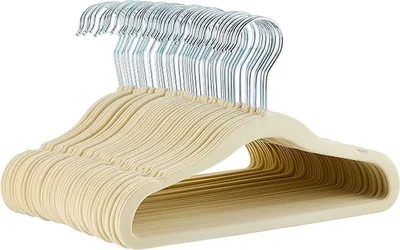 Hangers en velours Amazon Basics - 50 pièces - Beige antidérapant pour enfants et bébés - 24% de réduction