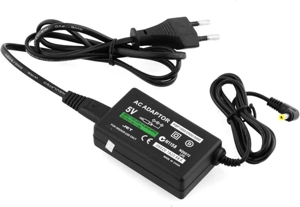 Chargeur FLLAGG20 compatible avec toutes les modèles Sony PSP (PSP-1000 / PSP-1004 / Brite PSP-3004) PSP Slim & Lite (PSP-2000 / PSP-2000) - Meilleur Prix