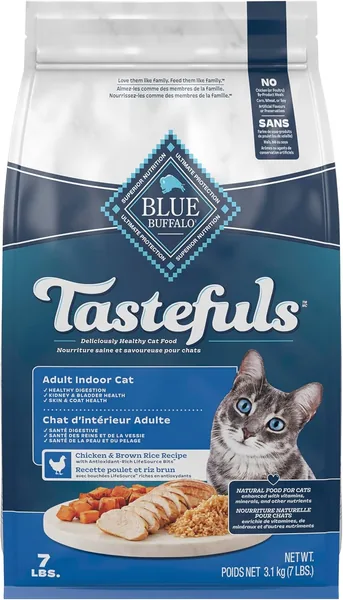 Blue Buffalo Indoor Health Natural Adult Dry Cat Food, Chicken and Brown Rice 3.1kg Bag - Medium Bag