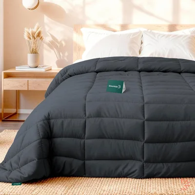 Dreamlab Edredón Acolchado para Toda Estación - Relleno de Microfibras Recubiertas con Gel - Lavado a Máquina - 34% Off