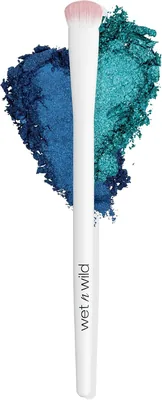 Wet n Wild Eyeshadow Brush, Soft Synthetic Fibers
