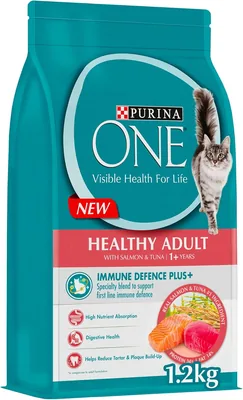 طعام القطط Purina One للبالغين بصحة جيدة سمك السلمون والتونة، 1.2 كجم، أبيض