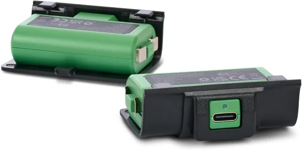 PowerA Play & Charge Kit for Xbox Series X|S and Xbox One - Green