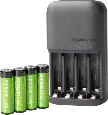 Akumulator NiMH Amazon Basics AA z ładowarką 4x, wtyczka UE, czarny