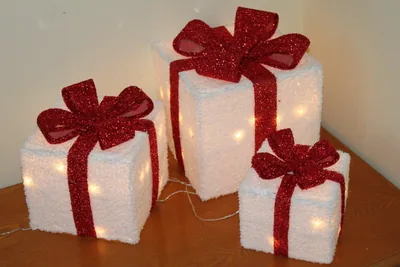 Garden Market Place Christmas Light Up Parcels Set (026A) - Best Deal