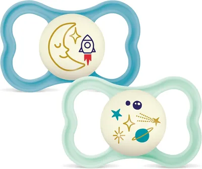 MAM Air Soothers 16+ Mesi, Set di 2, Blu/Verde | Luminosi al Buio con Portapacificatore Sterilizzatore, Fori Extra-Large