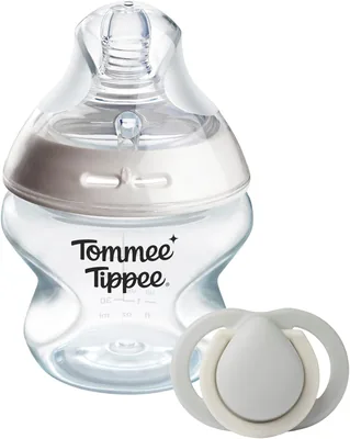 Tommee Tippee Natural Start Bottiglia per Neonati (150 ml con Tettarella a Scatto Lento) e Ciucolo per Neonati (0-2 Mesi) in Confezione Regalo