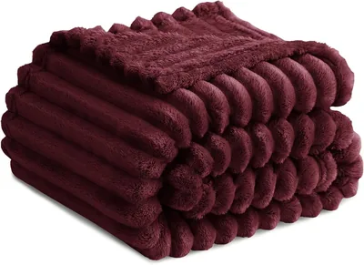 RuiKasi Bordeaux - Couverture en polaire douce pour canapé 150 x 200 cm (XL) - Économisez 5%