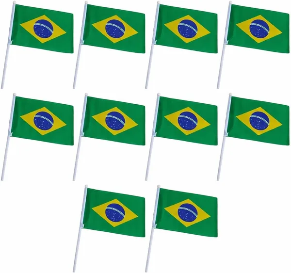 Kit com 10 Bandeirinhas de Mó do Brasil com Haste para Copa do Mundo e Eventos