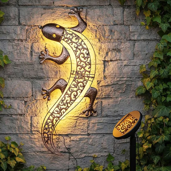 Spetebo Solar Wall Picture Gecko in Bronze with 10 LEDs - 69 x 36 cm