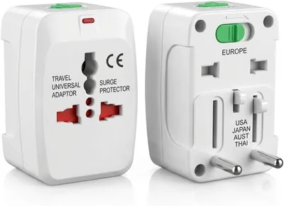 Kit com 2 Adaptadores de Tomada Universal Padrão Internacional para Mais de 150 Países - Viajante Bivolt EUA UK JP AU EU