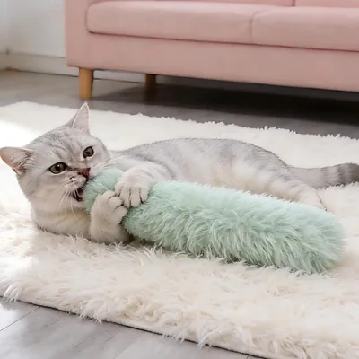 猫のおもちゃの枕 - 屋内猫のためのしわの寄る音のインタラクティブキッカー、毎日の運動を促進する足に優しいプラッシュ生地