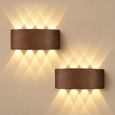 Luci da Parete LED JaneYi 2 Pezzi, 8W, 3000K Bianco Caldo, Legno Scuro in Alluminio, IP65 per Interno e Esterno