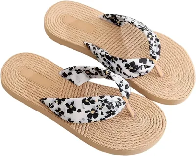Women's Flat Flip Flops - Boho Daisy Sandals, Lightweight & Non-Slip