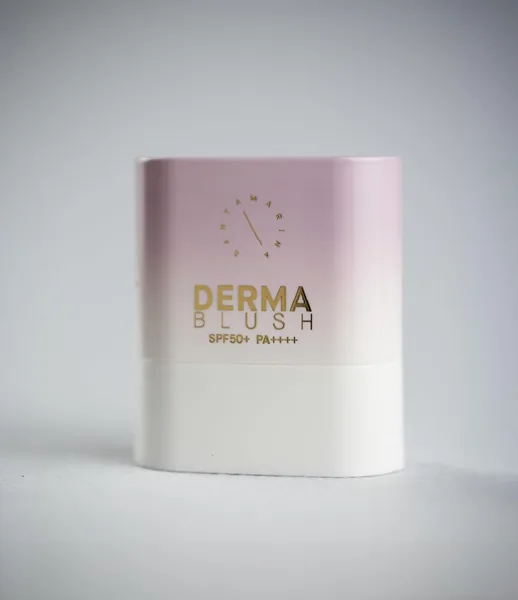 Protector Solar Facial Santamarina Cosmetics - DERMA BLUSH Alba 10g - SPF 50+ - 90% de Descuento