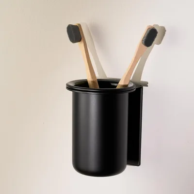 Designfabrik Hamburg Zahnbürstenhalter | Schwarz | Wandmontage | Entfernbare Tasse in robustem Halter. Hygienisches Aufbewahrungssystem für