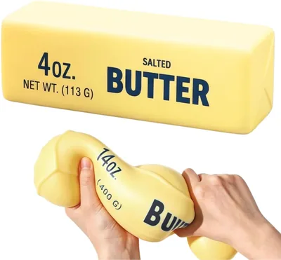Butter Squishy XXL - Salzbutter Anti-Stress-Spielzeug 13.5 x 4 x 4 cm, Weiches Squishy Spielzeug zum Drücken & Kneten, Langsamer Wiederstand + H