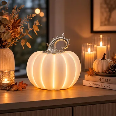 Jumbos Dekowelt Kürbis LED Porzellan Weiß mit Silbernem Griff - Herbstdekoration & Halloween Dekoration, Warme Weiße LED-Beleuchtung