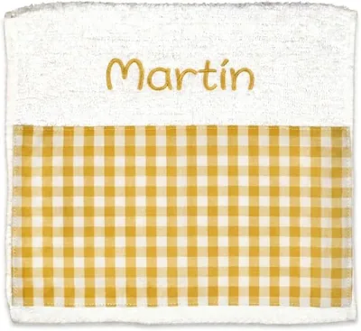 Toalla Personalizada Saquito Mágico para Niños con Nombre Bordado - Mostaza | 30 x 50 cm | Ideal para Guardería y Escuela | Mejor Oferta