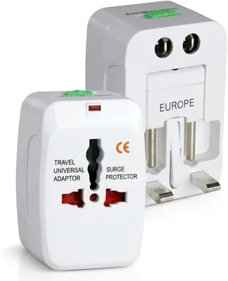 Adaptador de Tomada Universal com Trava e Proteção Contra Surtos