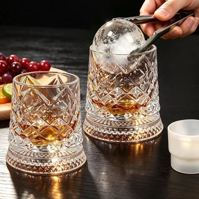 Spinning Whiskey Glasses, 2-Pack Diamond Cut Tumblers with Ice Cube Molds | Best Deal