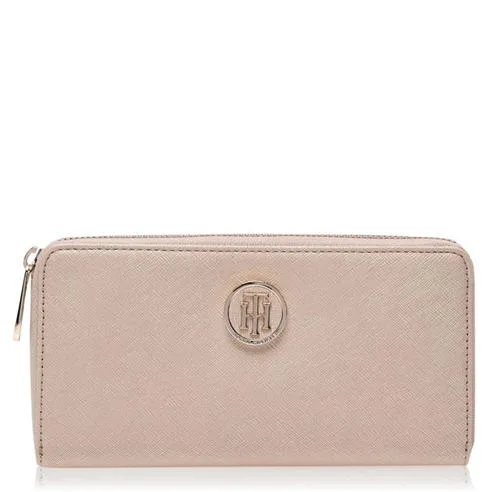 Tommy Hilfiger Women's Billfold Wallet - 50% Off